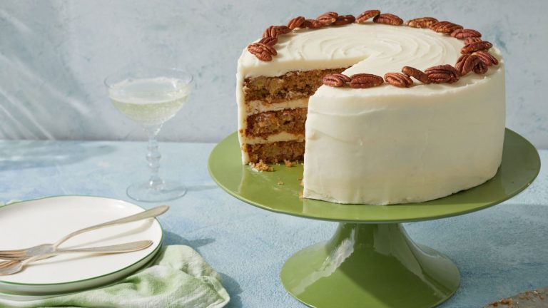 Delicious sweet delight to offer your girlfriend